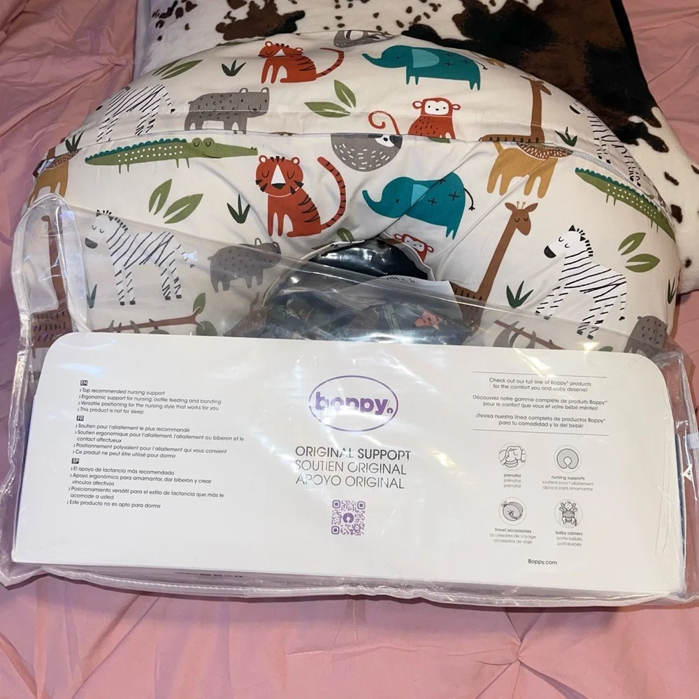 Boppy Animal Print Support Pillow - White and Multicolor - Picture 1 of 2